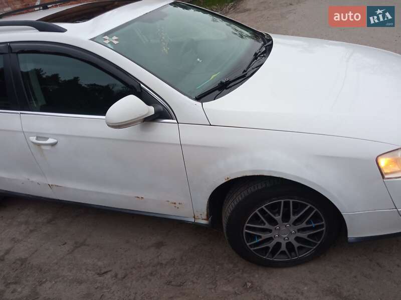 Универсал Volkswagen Passat 2008 в Житомире