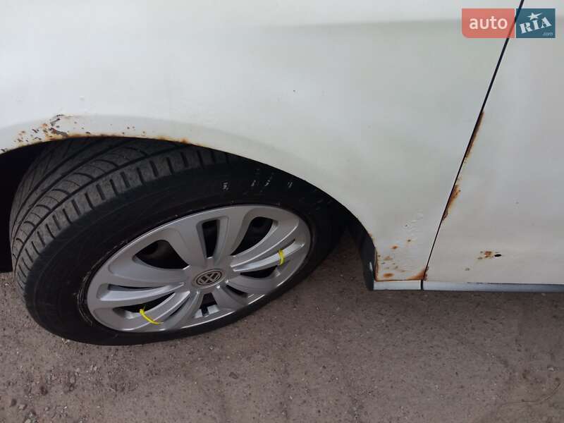 Универсал Volkswagen Passat 2008 в Житомире