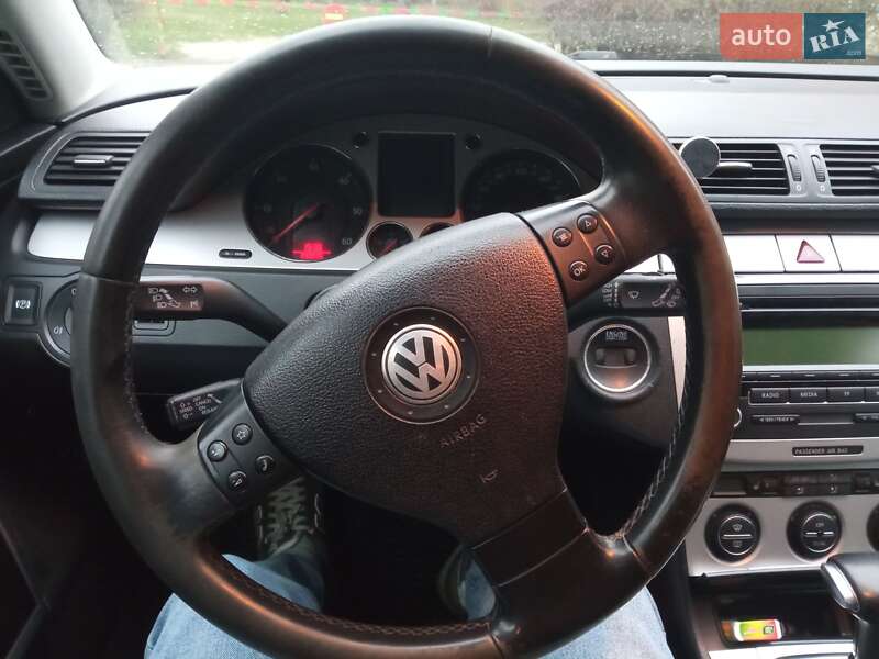 Универсал Volkswagen Passat 2008 в Житомире