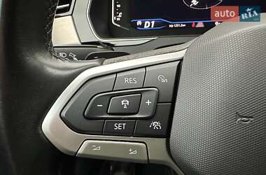 Седан Volkswagen Passat 2021 в 