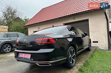 Седан Volkswagen Passat 2021 в 