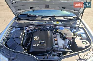 Седан Volkswagen Passat 2004 в 