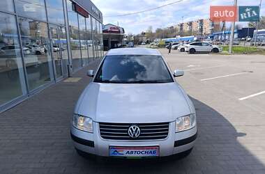 Седан Volkswagen Passat 2002 в 