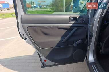Седан Volkswagen Passat 2002 в 