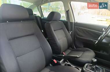 Седан Volkswagen Passat 2002 в 
