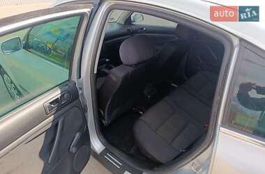 Седан Volkswagen Passat 2002 в 