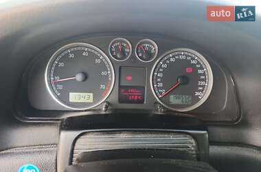 Седан Volkswagen Passat 2002 в 