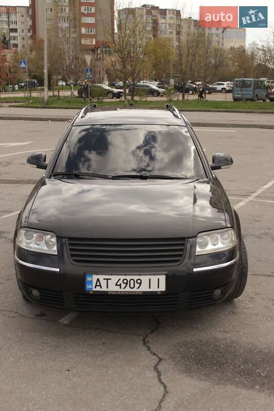 Універсал Volkswagen Passat 2004 в Підлужжі