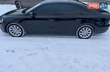 Седан Volkswagen Passat 2013 в 