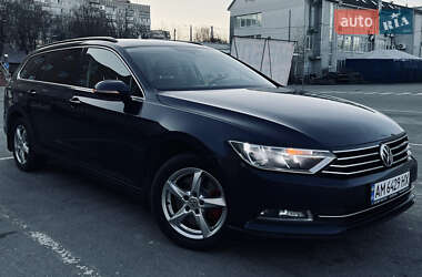 Універсал Volkswagen Passat 2016 в Житомирі
