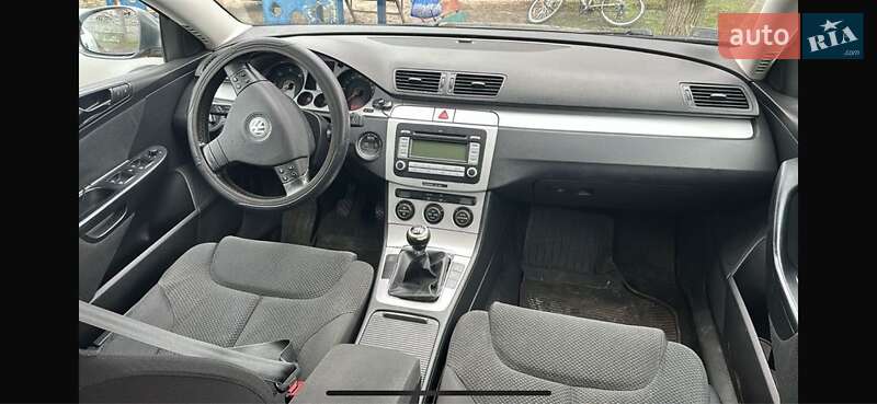 Універсал Volkswagen Passat 2008 в Глобиному