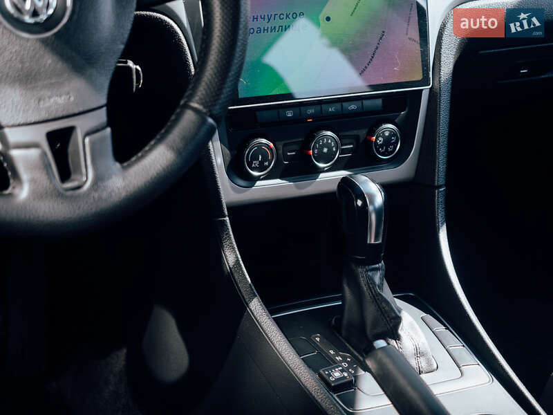 Седан Volkswagen Passat 2012 в Кременчуці