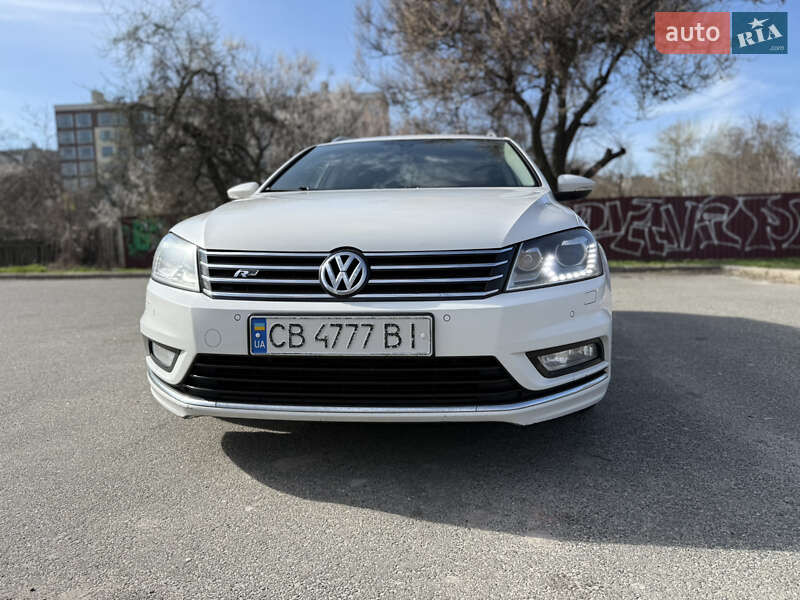Универсал Volkswagen Passat 2012 в Чернигове