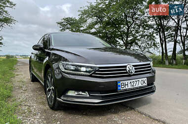 Седан Volkswagen Passat 2016 в Одесі