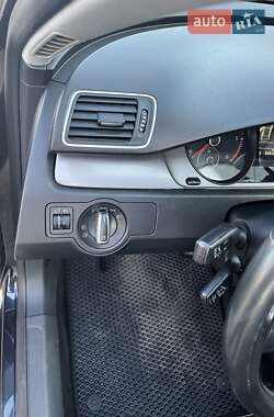Седан Volkswagen Passat 2011 в 