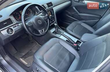 Седан Volkswagen Passat 2011 в 