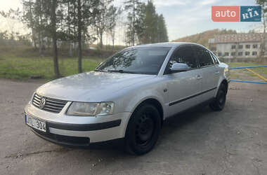 Седан Volkswagen Passat 1998 в 