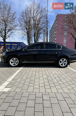 Седан Volkswagen Passat 2013 в 
