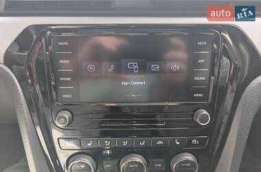Седан Volkswagen Passat 2021 в 