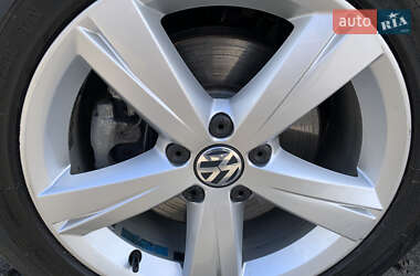 Седан Volkswagen Passat 2013 в 