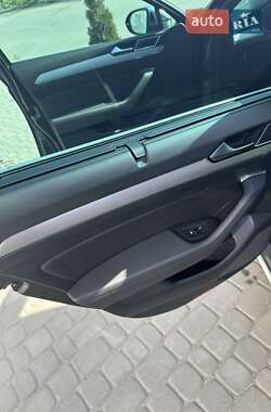 Универсал Volkswagen Passat 2019 в 