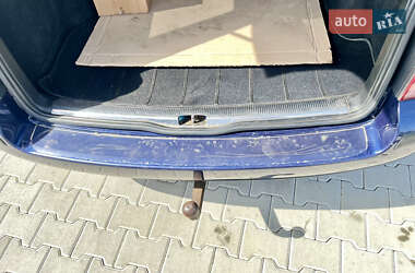 Універсал Volkswagen Passat 2000 в 