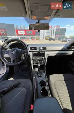 Седан Volkswagen Passat 2013 в 