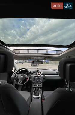 Універсал Volkswagen Passat 2012 в 