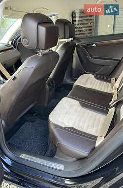 Седан Volkswagen Passat 2011 в 