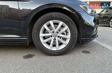 Универсал Volkswagen Passat 2019 в 