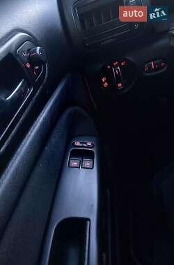 Універсал Volkswagen Passat 2003 в 
