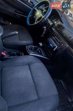 Універсал Volkswagen Passat 2003 в 