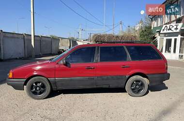 Універсал Volkswagen Passat 1989 в 