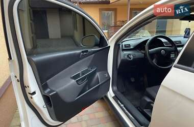 Седан Volkswagen Passat 2010 в 