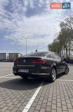 Седан Volkswagen Passat 2012 в 