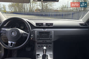 Седан Volkswagen Passat 2012 в 