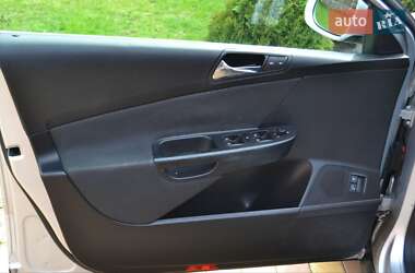 Седан Volkswagen Passat 2006 в 