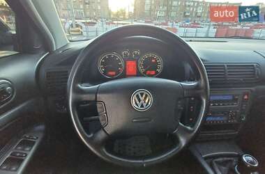 Универсал Volkswagen Passat 2001 в 