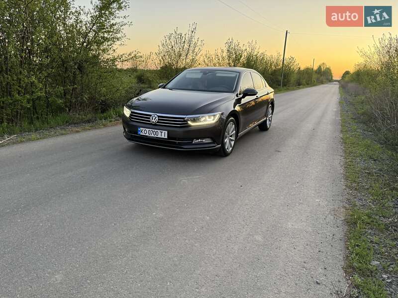 Седан Volkswagen Passat 2018 в Мукачевому