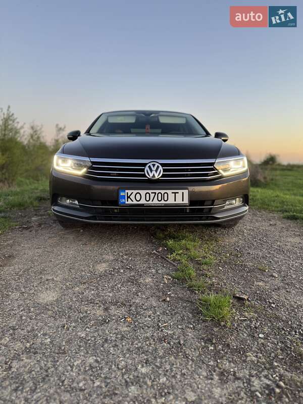Седан Volkswagen Passat 2018 в Мукачевому
