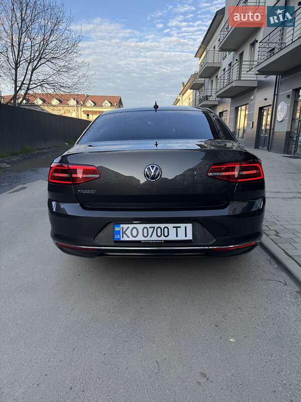 Седан Volkswagen Passat 2018 в Мукачевому