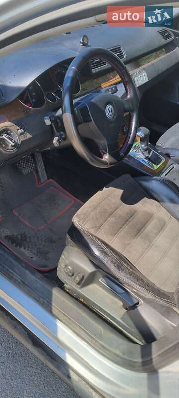 Седан Volkswagen Passat 2005 в Днепре