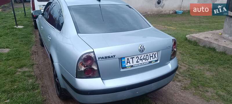 Седан Volkswagen Passat 2003 в Коломые