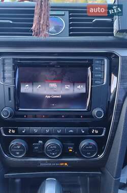 Седан Volkswagen Passat 2016 в 