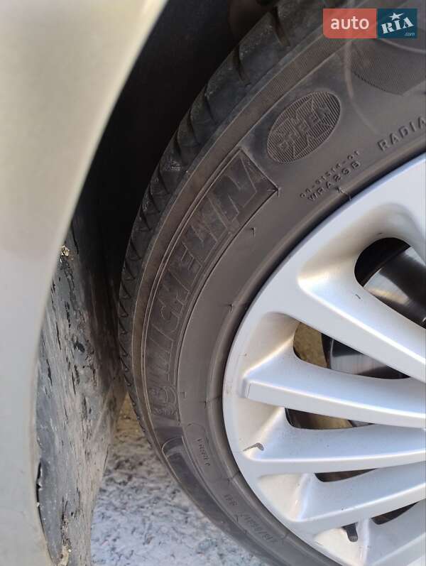 Седан Volkswagen Passat 2016 в Днепре