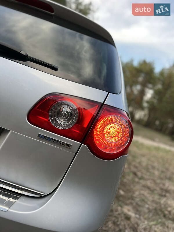 Универсал Volkswagen Passat 2008 в Киеве
