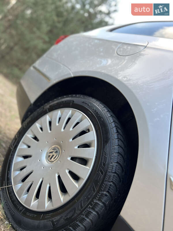 Универсал Volkswagen Passat 2008 в Киеве