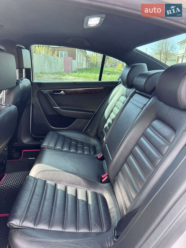 Седан Volkswagen Passat 2013 в Сновську