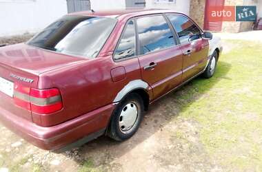 Седан Volkswagen Passat 1994 в 