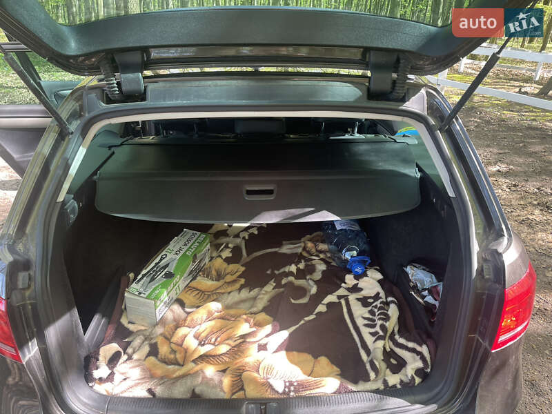 Универсал Volkswagen Passat 2012 в Ивано-Франковске